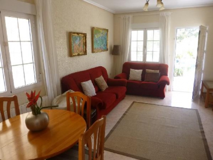  3 bedroom Villa 273035