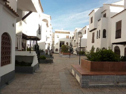 Apartment for sale in town, Spain 273054
