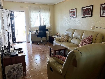 Townhome with 2 bedroom in town 273066