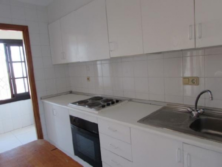 2 bedroom Apartment 273079