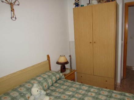  2 bedroom Apartment 273121