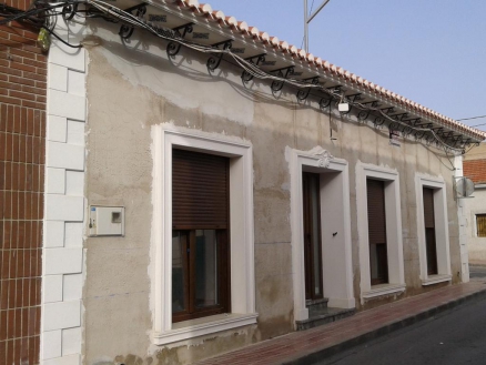 Salinas property: Townhome for sale in Salinas, Spain 274276