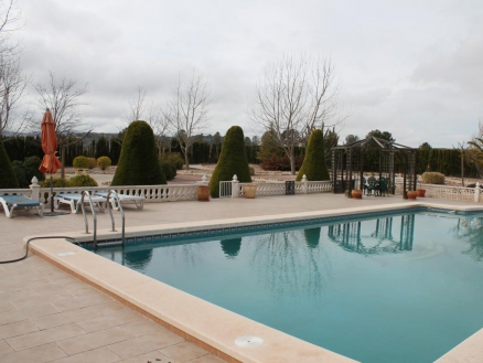 Pinoso property: Villa with 4 bedroom in Pinoso, Spain 274280