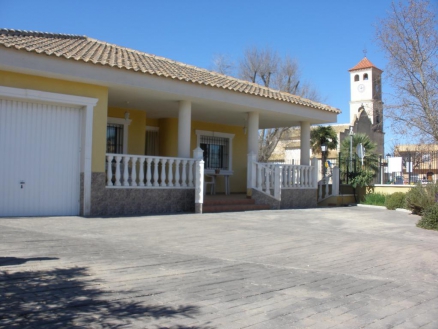 Pinoso property: Villa for sale in Pinoso 275158