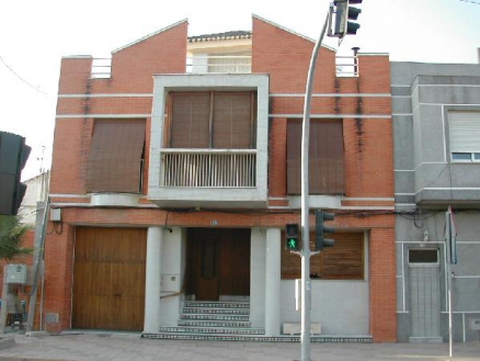 Villa for sale in town 275164