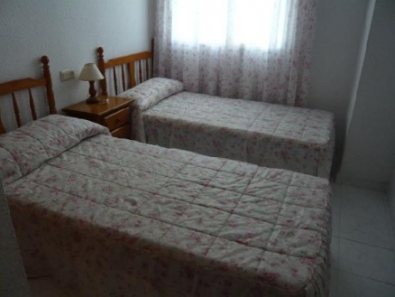  2 bedroom Apartment 275168