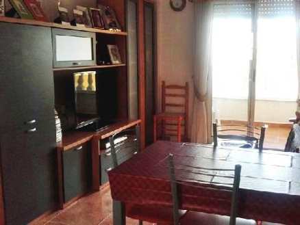 Apartment with 2 bedroom in town 275171