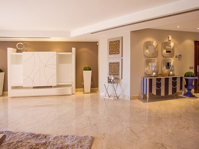 Apartment with 3 bedroom in town 275218