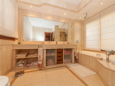El Paraiso property: Villa with 6 bedroom in El Paraiso 275347
