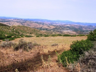 Casares property: Land with bedroom in Casares, Spain 275377