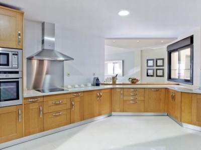 Nueva Andalucia property: Penthouse in Malaga for sale 275827