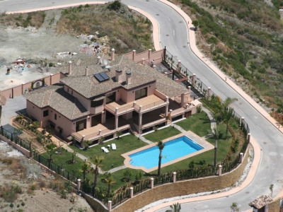 Villa for sale in town, Spain 275853