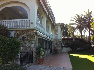 Rio Real property: Villa with 8 bedroom in Rio Real 276069