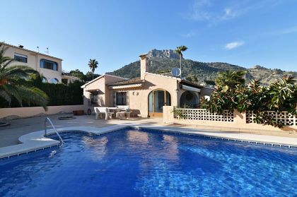 Villa for sale in town, Alicante 276129