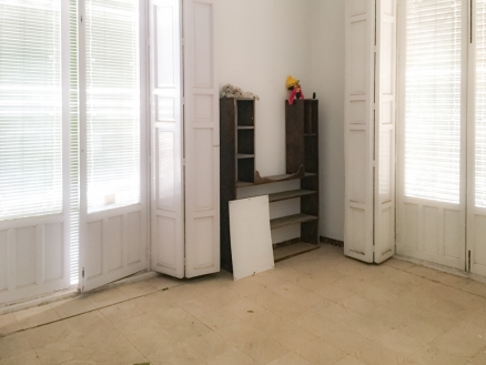 Townhome with 5 bedroom in town 276234