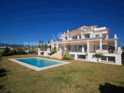Estepona property: Villa for sale in Estepona 276542