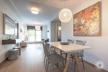 Apartment with 2 bedroom in town 276852