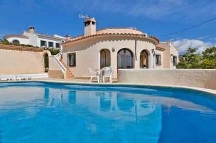 Villa for sale in town 277187