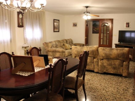 Yecla property: Apartment with 5 bedroom in Yecla 277288