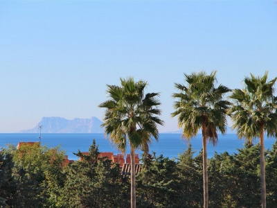 Estepona property: Apartment with 4 bedroom in Estepona 277370