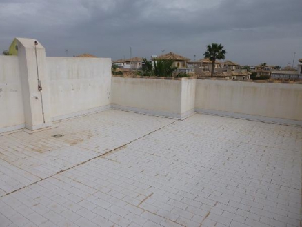 Apartment with 2 bedroom in town 277764