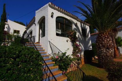 Villa for sale in town 278094