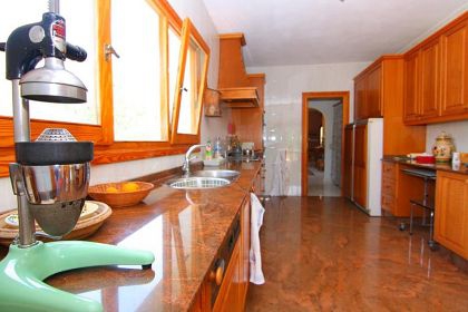 Alicante property | 4 bedroom Villa 278095