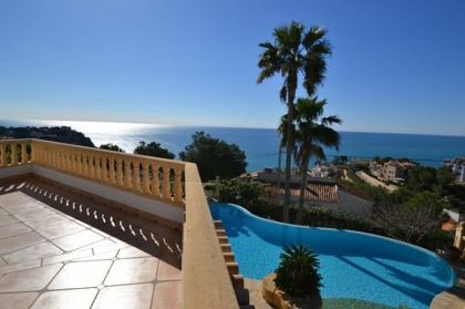 Villa&nbsp;for&nbsp;sale&nbsp;in&nbsp;town,&nbsp;Spain&nbsp;278098