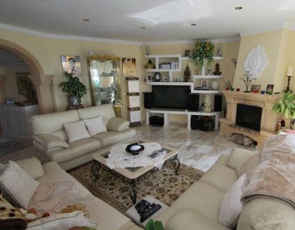 Villa&nbsp;with&nbsp;4&nbsp;bedroom&nbsp;in&nbsp;town&nbsp;278098