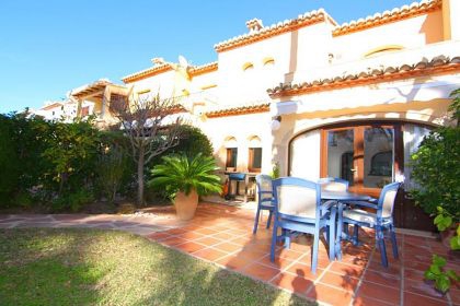 Villa&nbsp;for&nbsp;sale&nbsp;in&nbsp;town,&nbsp;Spain&nbsp;278100