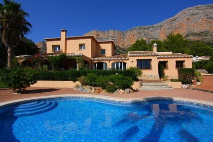 Villa for sale in town 278147