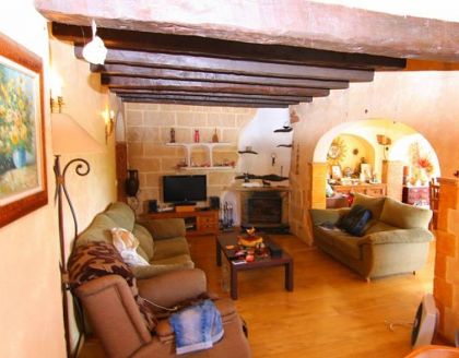 Villa for sale in town, Spain 278149