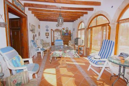 Villa with 5 bedroom in town 278152