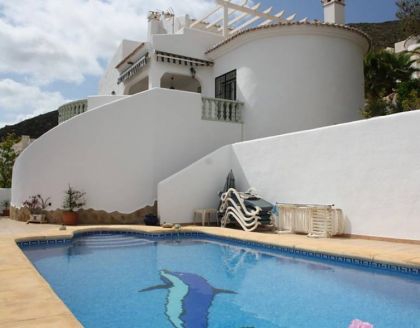 Villa for sale in town 278179