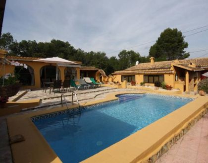 Villa for sale in town 278190