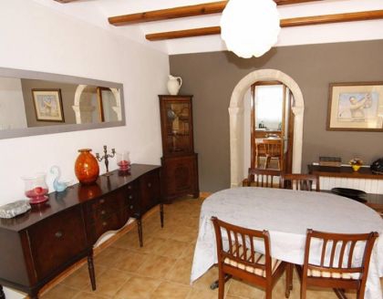 Villa with 4 bedroom in town 278199