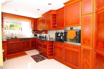 Villa&nbsp;with&nbsp;4&nbsp;bedroom&nbsp;in&nbsp;town,&nbsp;Spain&nbsp;278200