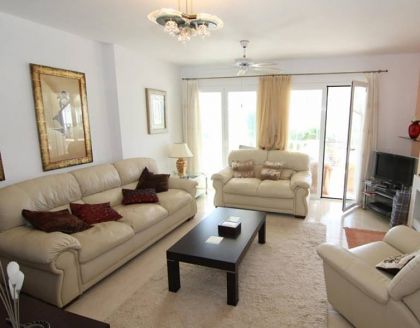 Villa for sale in town, Spain 278202