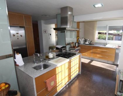 Villa with 5 bedroom in town 278206