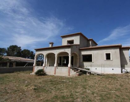 Villa for sale in town 278216