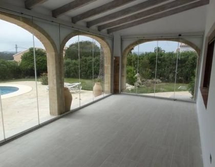 Villa for sale in town, Spain 278229