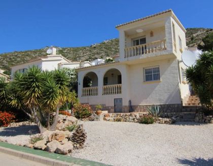 Villa for sale in town 278236