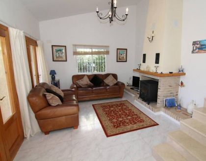 Villa for sale in town, Spain 278236