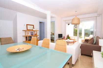 Villa for sale in town, Spain 278268