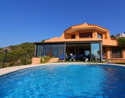 Villa for sale in town 278271