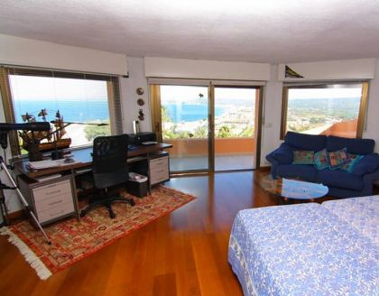 Villa for sale in town, Alicante 278271