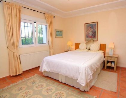 Villa for sale in town, Alicante 278275