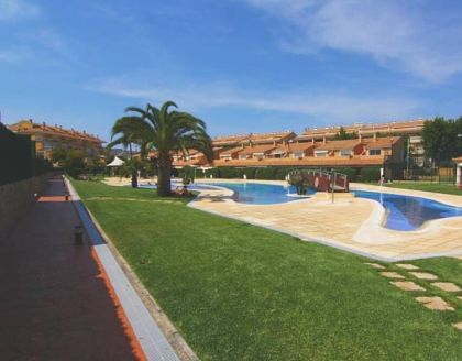 Villa for sale in town 278284