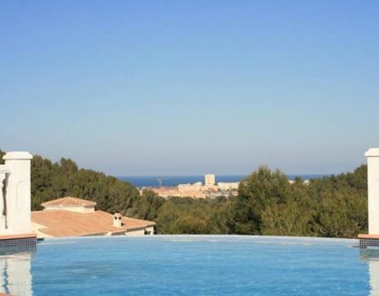 Villa for sale in town, Spain 278308