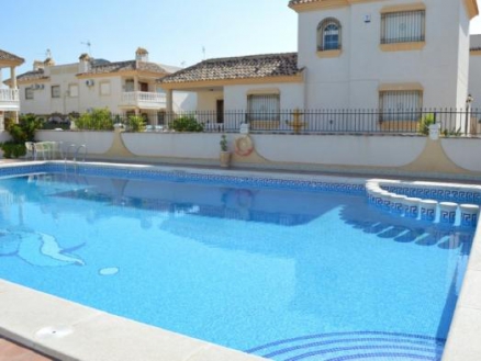 Bungalow for sale in town, Spain 278498
